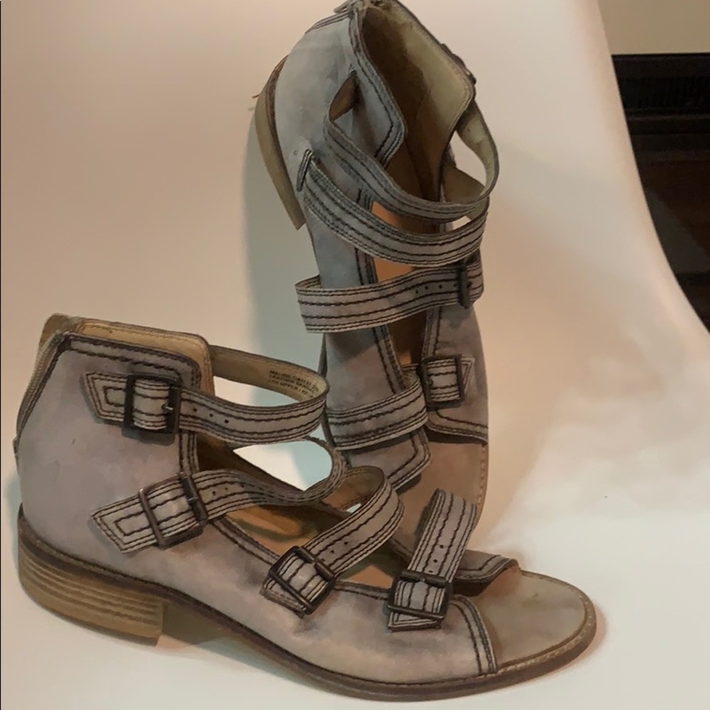 Leather sandals